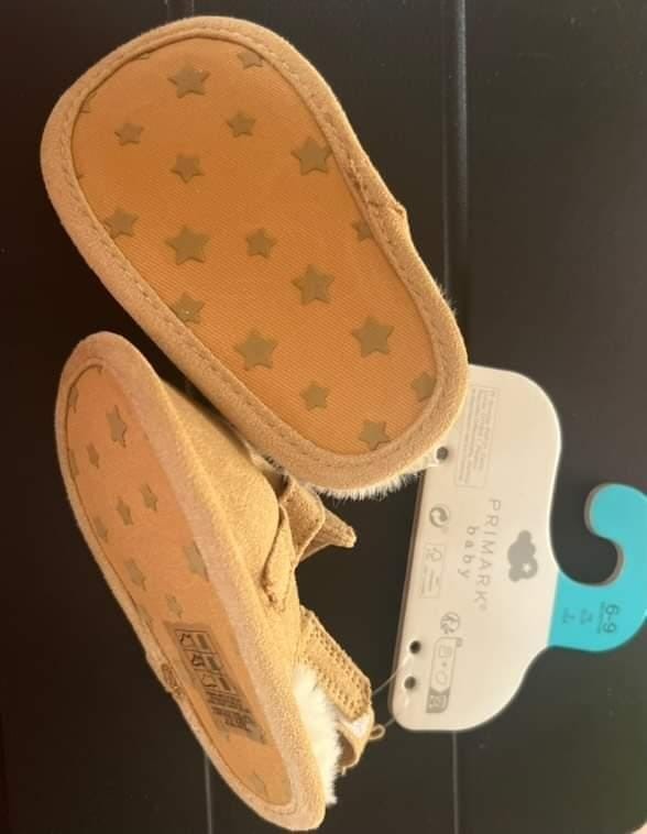 Primark (6-9m) Girl Sandals