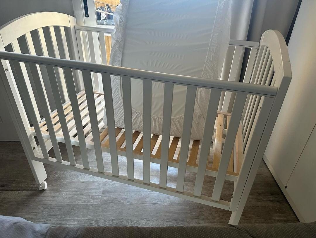 Mothercare Ashworth Wooden Crib