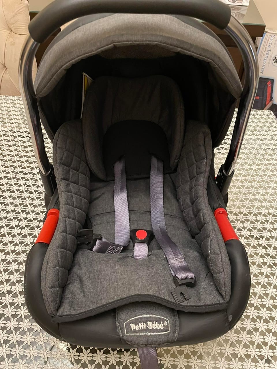 Petit Bebe Infant Car Seat